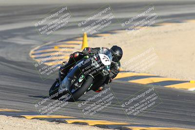 media/Nov-16-2024-CVMA (Sat) [[0e4bb1f32f]]/Race 8-Supersport Middleweight/